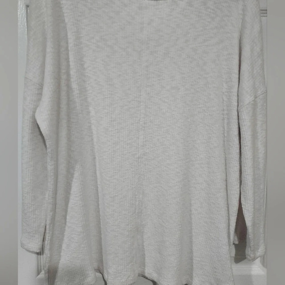 T by Talbots White Semi Sheer Waffle Knit Top with Side Tie in Size XL - Picture 4 of 9